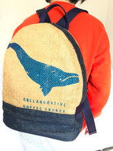Charger l'image dans la galerie, sac à dos XL en sac de café Upcyclé, tissu imprimé